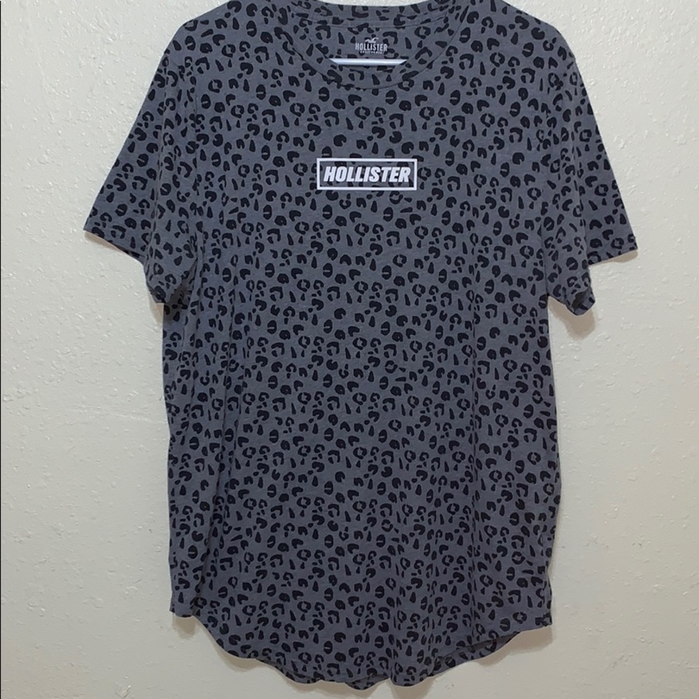 Hollister tee
